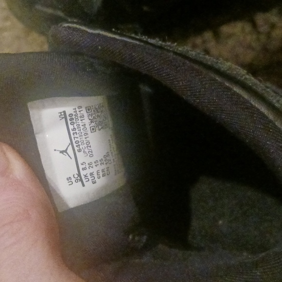 Jordan 1s Toddler - Picture 3 of 6